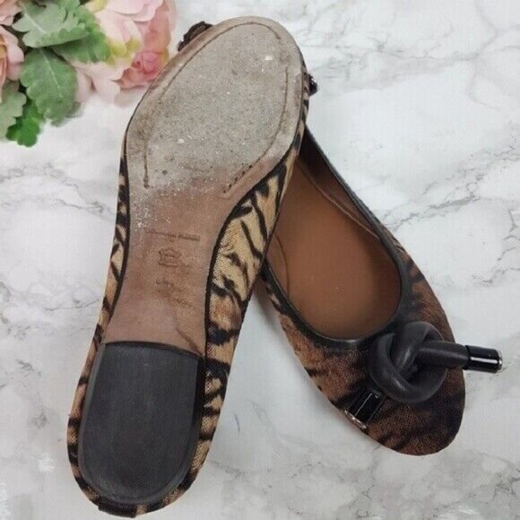 DONALD J PLINER Animal Print Flats Sz 8.5 GRACIE Tiger Knot Leather Outsole $228 - Picture 4 of 6